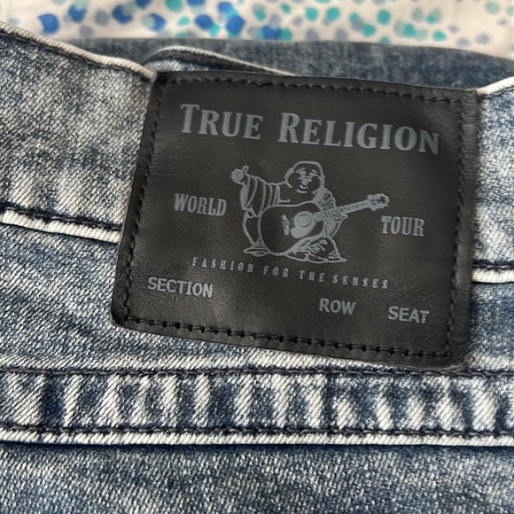I am selling an authentic pair of True Religion Jean without tags. - Picture 6 of 6
